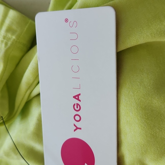 Yogalicious NWT - Picture 7 of 9